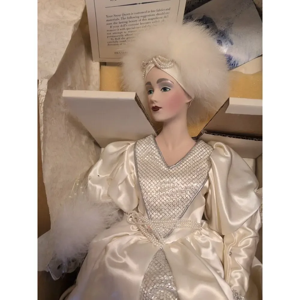 VTG Franklin Mint 1988 Heirloom Snow Queen Masquerade Porcelain Doll
